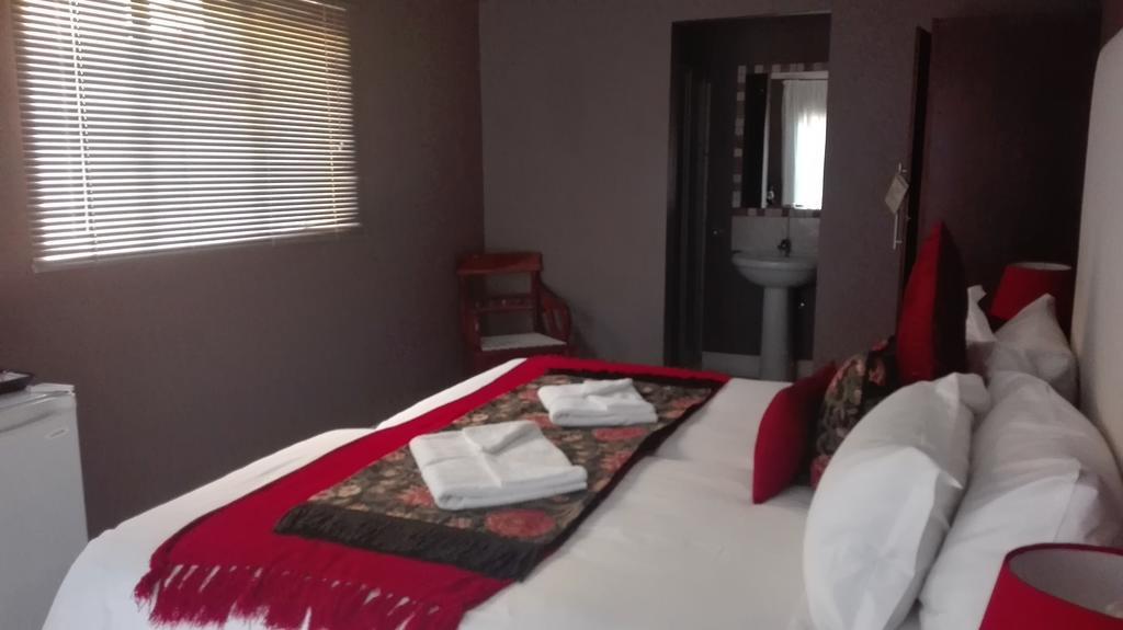 Gemutlich Guesthouse Upington Extérieur photo