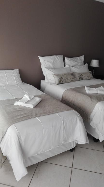 Gemutlich Guesthouse Upington Extérieur photo