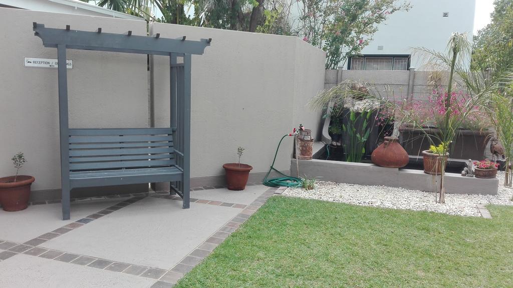 Gemutlich Guesthouse Upington Extérieur photo